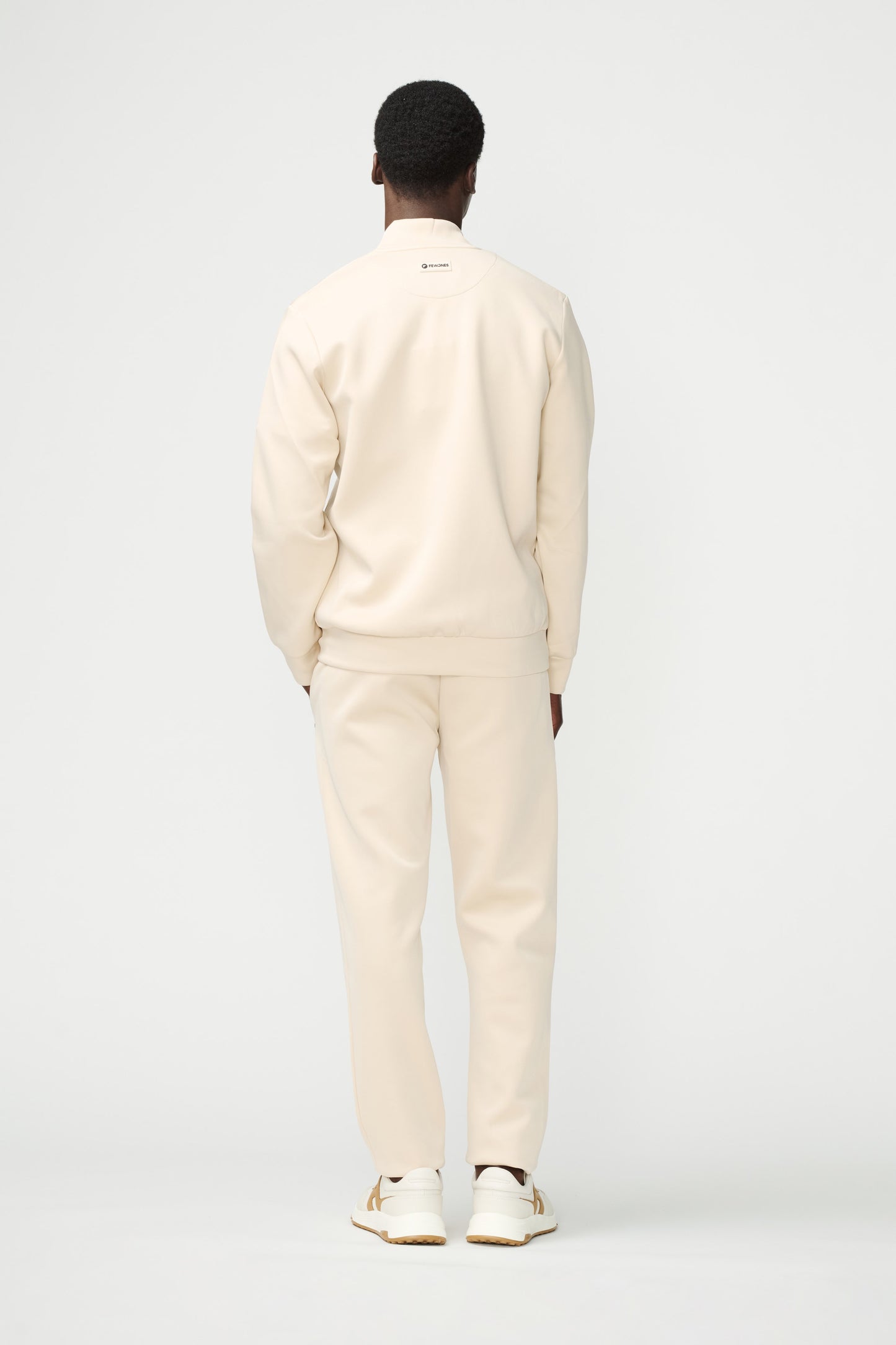 ATHLEISURE - The Kensington Jacket biege