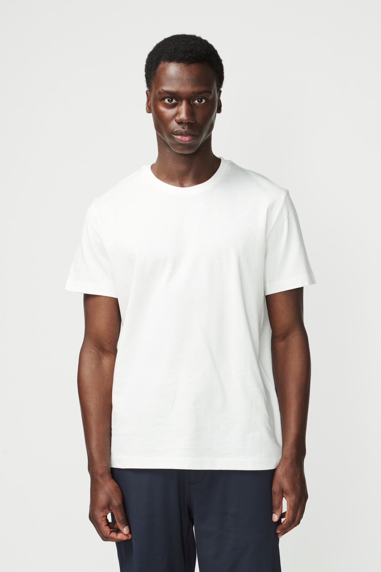 ESSENTIALS - The Essential Crew RN white